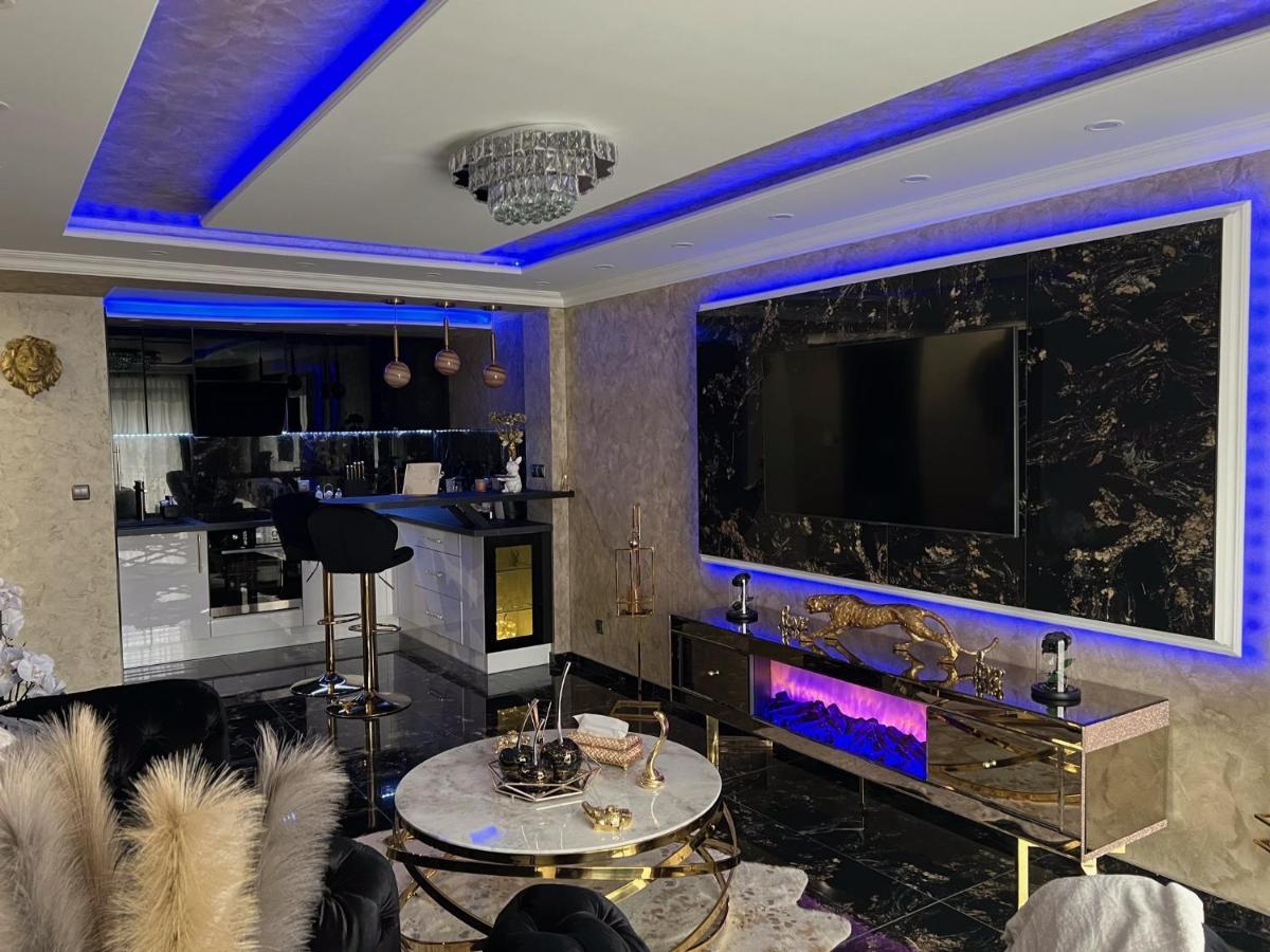Апартаменты Luxurynight Страсбург Экстерьер фото