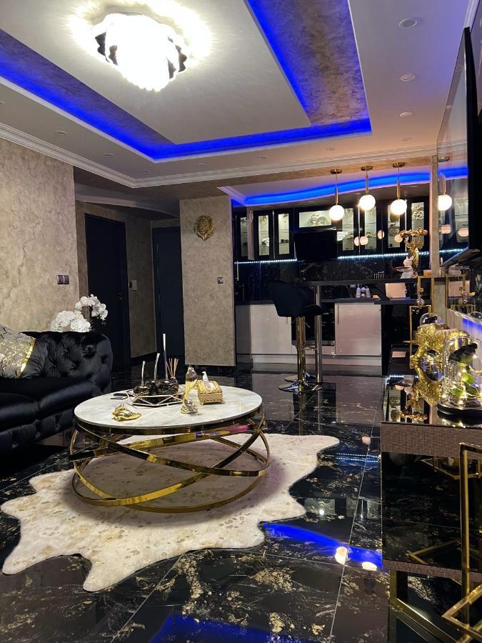 Апартаменты Luxurynight Страсбург Экстерьер фото