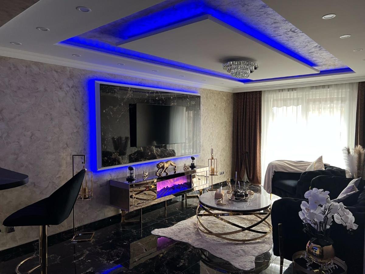 Апартаменты Luxurynight Страсбург Экстерьер фото