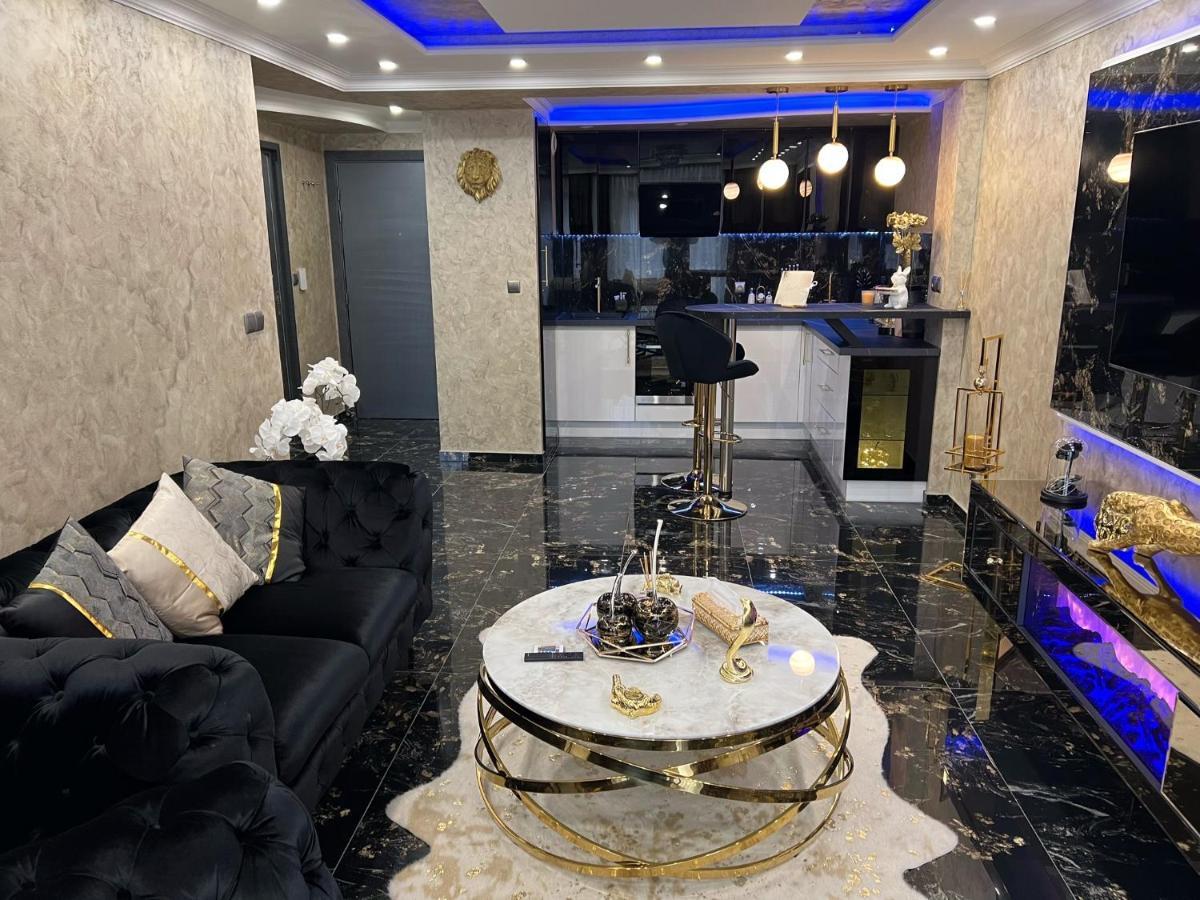 Апартаменты Luxurynight Страсбург Экстерьер фото